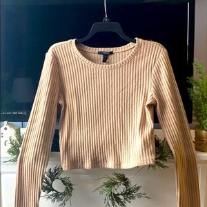 Long sleeve crop top